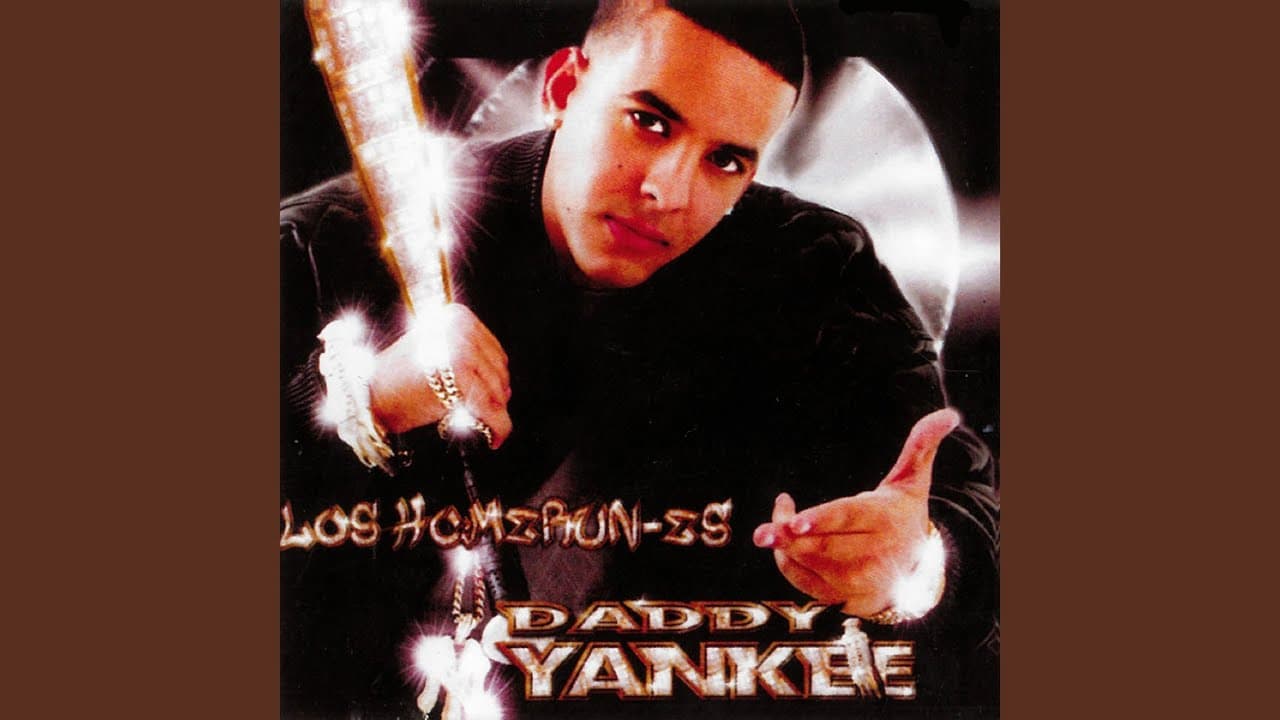 Cover of Los Homerun-es, the 2003 Daddy Yankee album with 'Me Quedo': a young Daddy Yankee in a black jacket holds a sparkling baseball bat upright and reaches toward the camera, above gold lettering